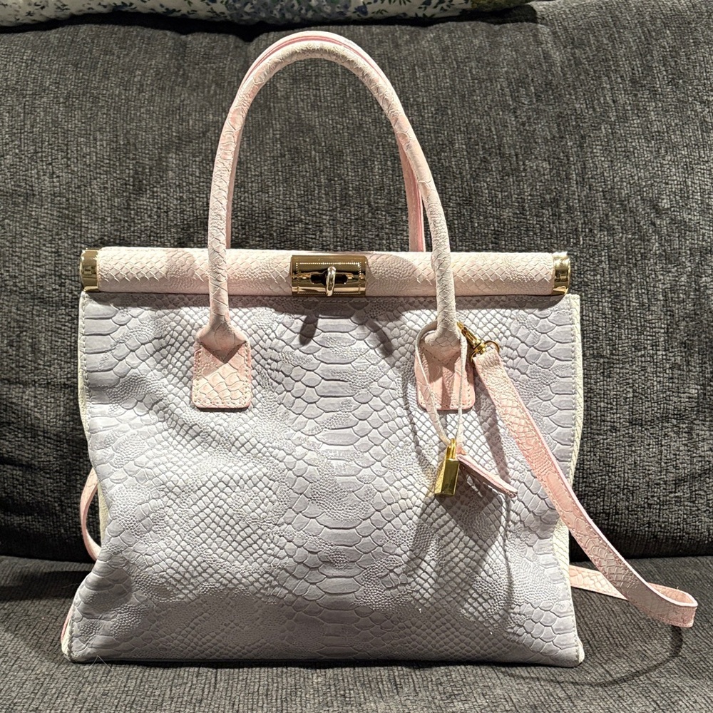 Elegant Pink and White Textured Satchel